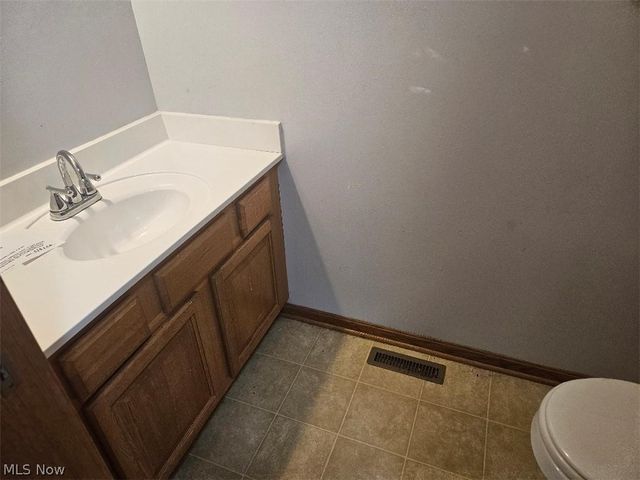 1206 Patriot Place SW, Massillon, OH 44647