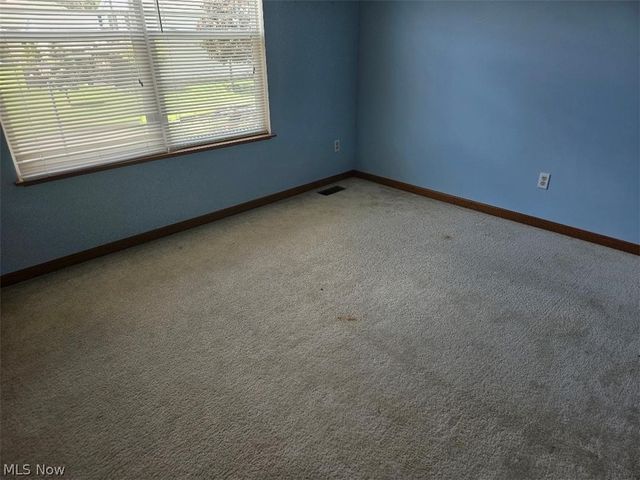 1206 Patriot Place SW, Massillon, OH 44647