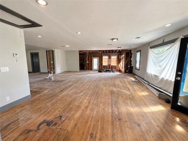 2973 Cascade Road SW, Atlanta, GA 30311