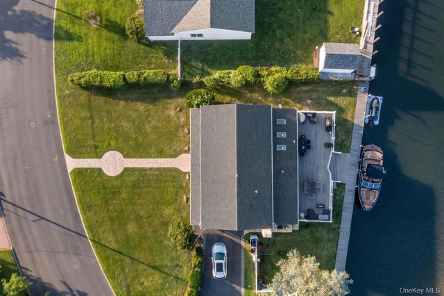 336 Grand Central Avenue, Amityville, NY 11701