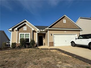 2040 Stonewash Drive, Fayetteville, NC 28306