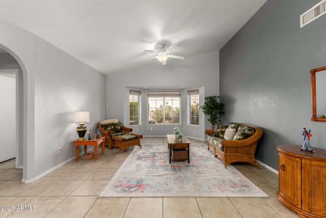 10507 E CHAMPAGNE Drive, Sun Lakes, AZ 85248