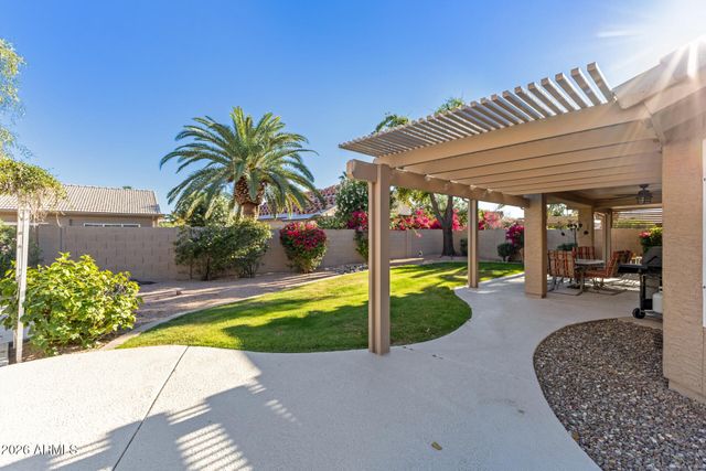 10507 E CHAMPAGNE Drive, Sun Lakes, AZ 85248