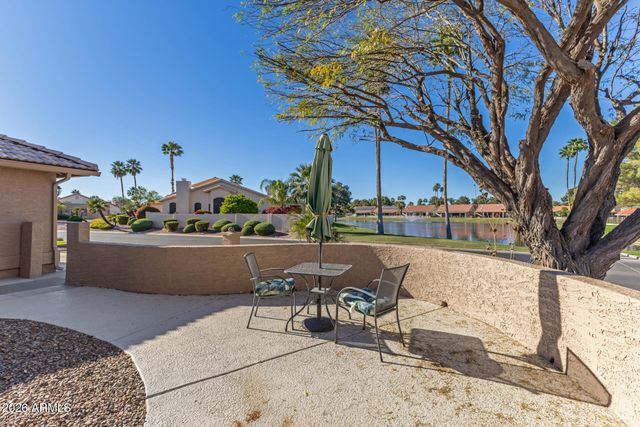 10507 E CHAMPAGNE Drive, Sun Lakes, AZ 85248