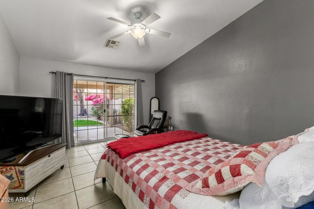 10507 E CHAMPAGNE Drive, Sun Lakes, AZ 85248