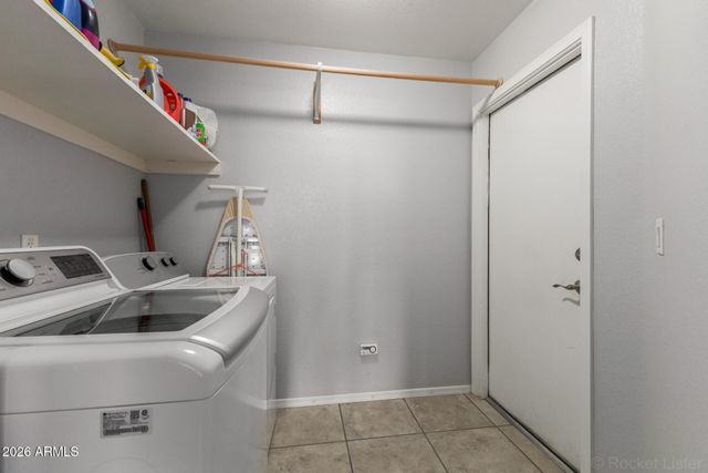 10507 E CHAMPAGNE Drive, Sun Lakes, AZ 85248