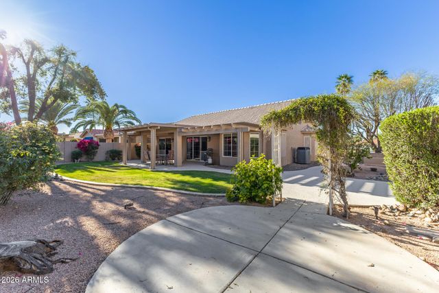 10507 E CHAMPAGNE Drive, Sun Lakes, AZ 85248