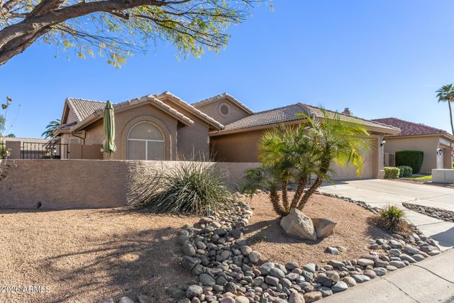 10507 E CHAMPAGNE Drive, Sun Lakes, AZ 85248