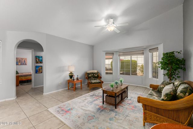 10507 E CHAMPAGNE Drive, Sun Lakes, AZ 85248