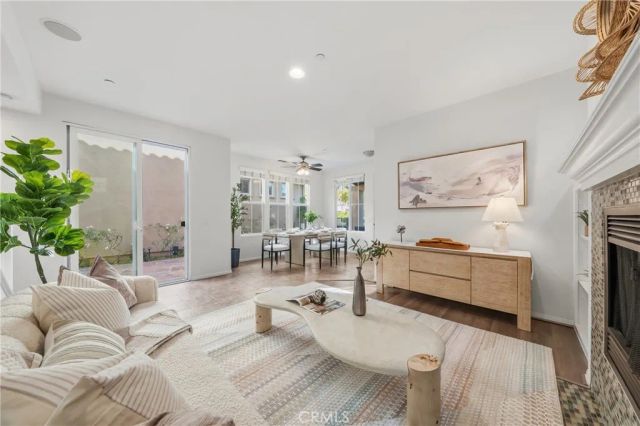 25 Amy Way, Ladera Ranch, CA 92694