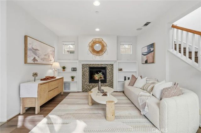 25 Amy Way, Ladera Ranch, CA 92694