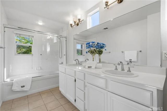25 Amy Way, Ladera Ranch, CA 92694