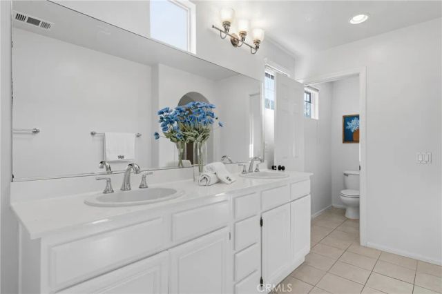 25 Amy Way, Ladera Ranch, CA 92694