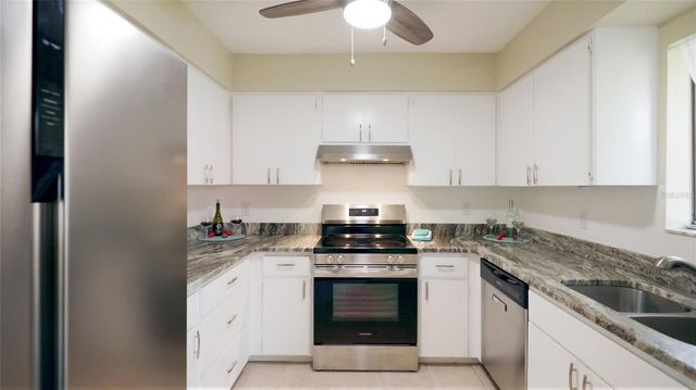 6535 DRAW LANE 85, Sarasota, FL 34238