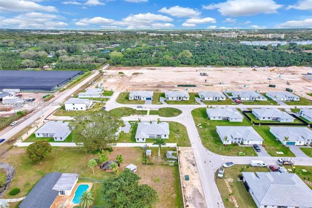 27254 SW 159th Path, Miami, FL 33031