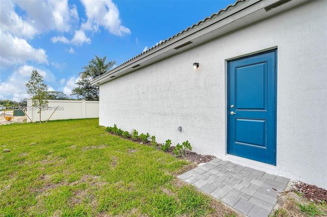 27254 SW 159th Path, Miami, FL 33031