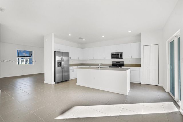 27254 SW 159th Path, Miami, FL 33031