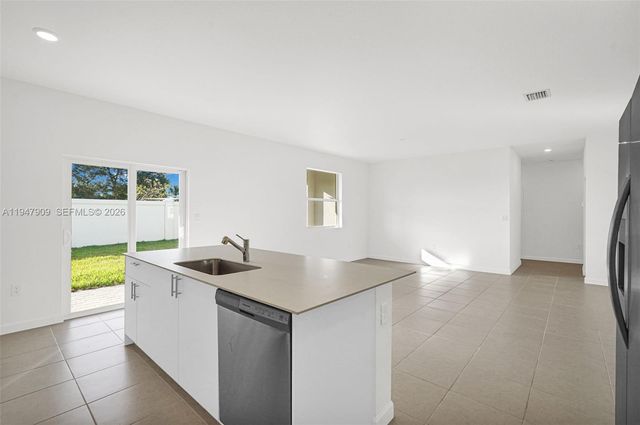 27254 SW 159th Path, Miami, FL 33031