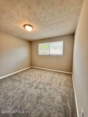 4124 HUNTINGTON FOREST Boulevard, Jacksonville, FL 32257