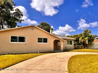 4124 HUNTINGTON FOREST Boulevard, Jacksonville, FL 32257
