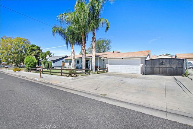 40796 E Whittier, Hemet, CA 92544