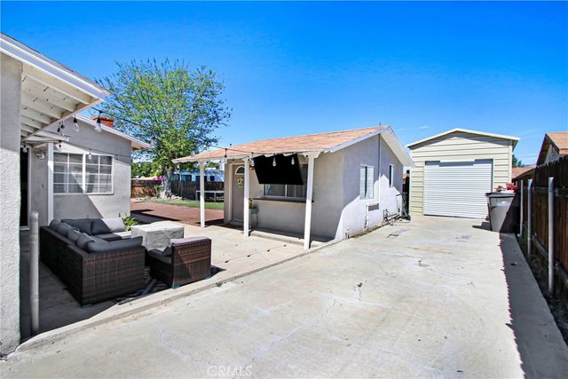 40796 E Whittier, Hemet, CA 92544