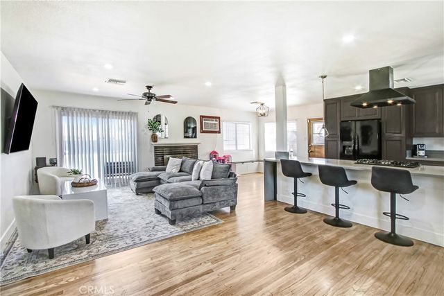 40796 E Whittier, Hemet, CA 92544