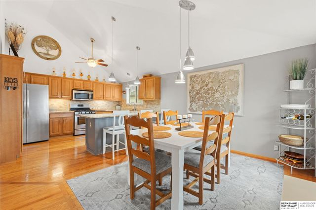 14933 Bodmer Street, Bennington, NE 68007