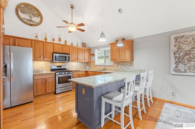 14933 Bodmer Street, Bennington, NE 68007