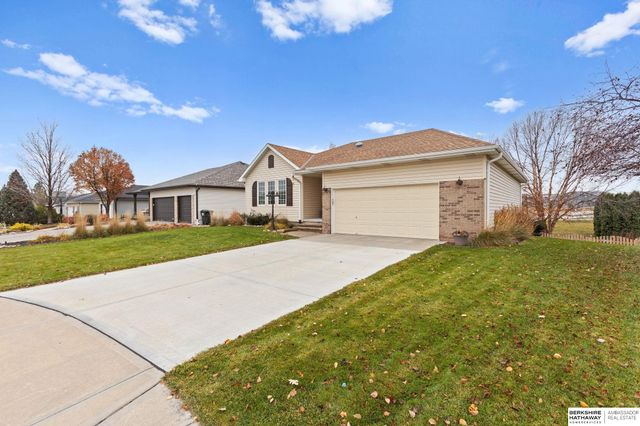 14933 Bodmer Street, Bennington, NE 68007