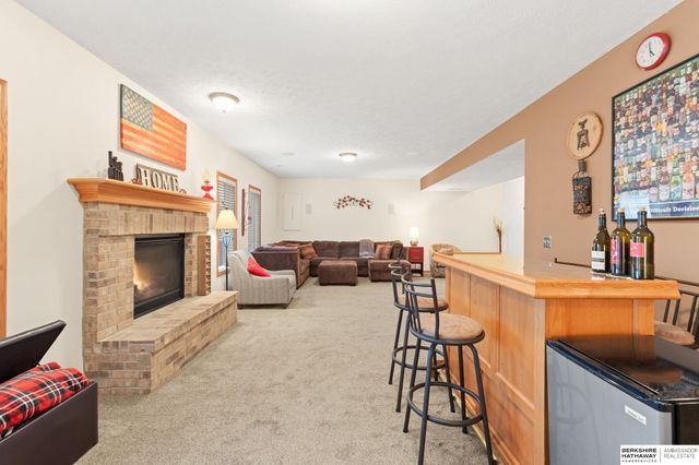 14933 Bodmer Street, Bennington, NE 68007