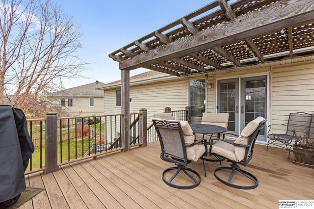 14933 Bodmer Street, Bennington, NE 68007