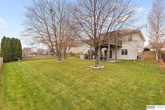 14933 Bodmer Street, Bennington, NE 68007