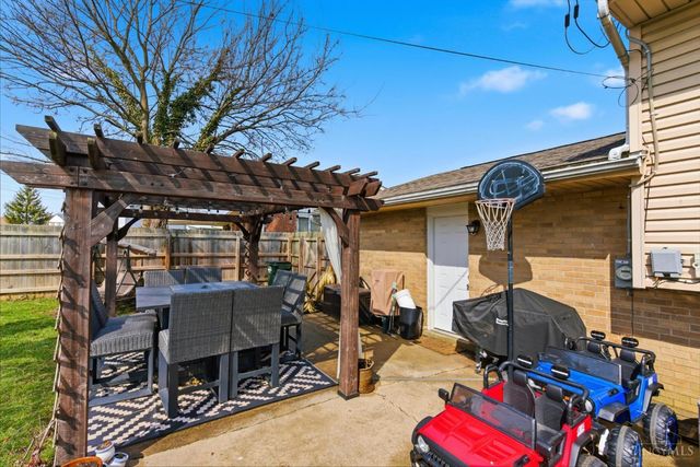 322 Reichard Drive, Vandalia, OH 45377