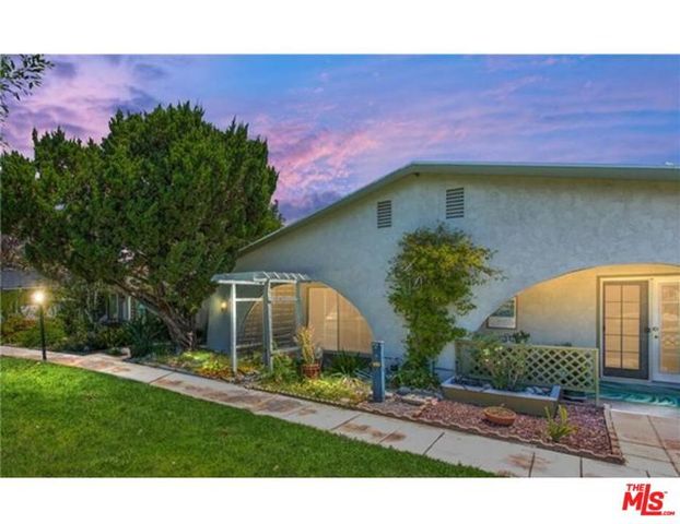 199 Summit View Drive E, Calimesa, CA 92320