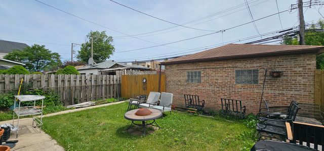 3823 N Bernard Street, Chicago, IL 60618