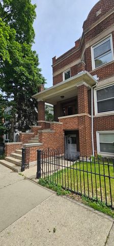 3823 N Bernard Street, Chicago, IL 60618