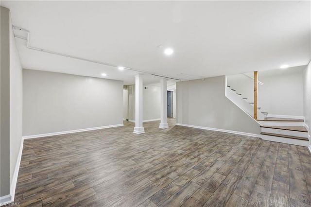 940 N Peace Haven Road, Winston-salem, NC 27104