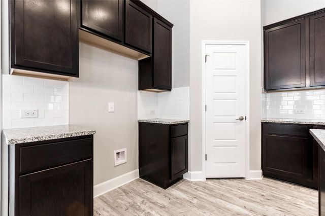 9301 Alex LN, Austin, TX 78748