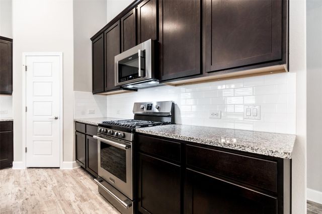 9301 Alex LN, Austin, TX 78748