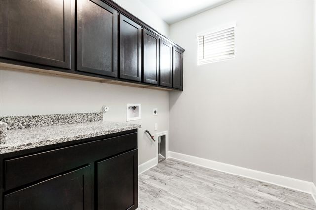 9301 Alex LN, Austin, TX 78748