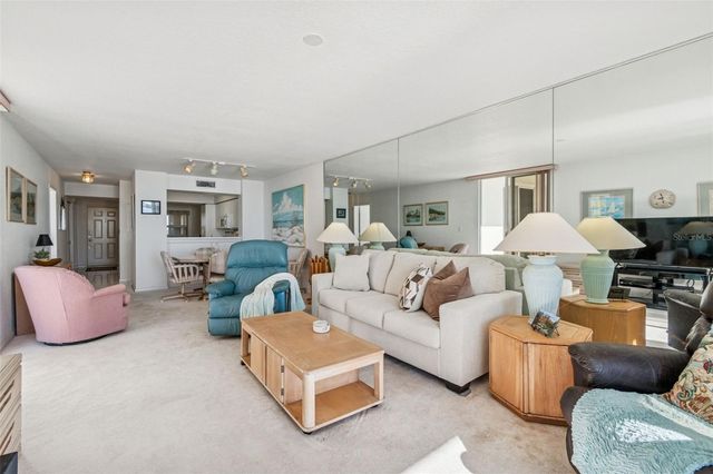 6105 BAHIA DEL MAR CIRCLE 686, St Petersburg, FL 33715