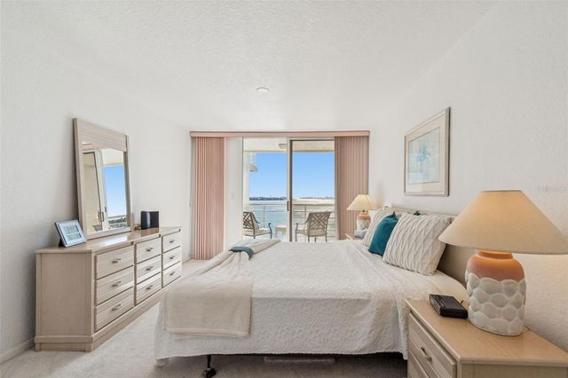 6105 BAHIA DEL MAR CIRCLE 686, St Petersburg, FL 33715