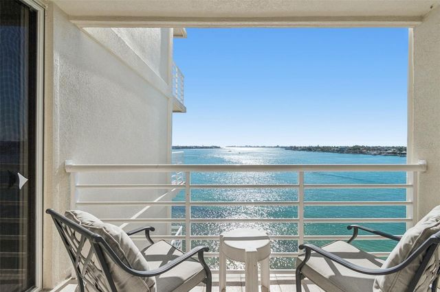 6105 BAHIA DEL MAR CIRCLE 686, St Petersburg, FL 33715