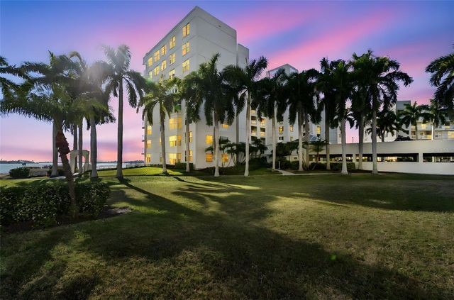 6105 BAHIA DEL MAR CIRCLE 686, St Petersburg, FL 33715