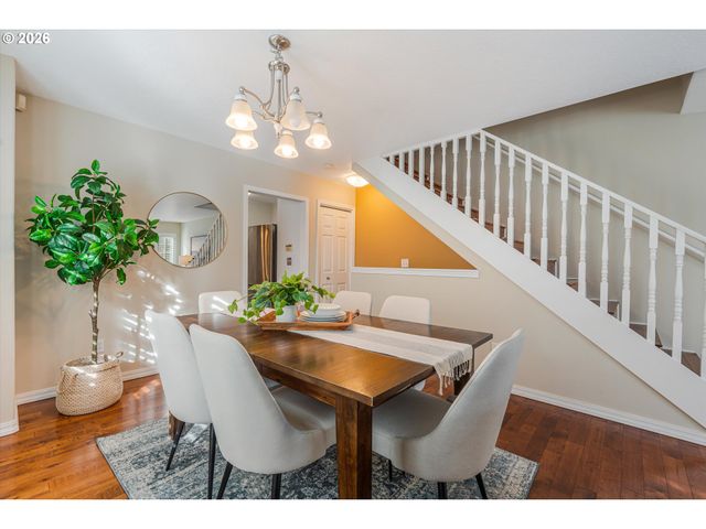 3329 Se WAVERLEIGH Blvd, Portland, OR 97202