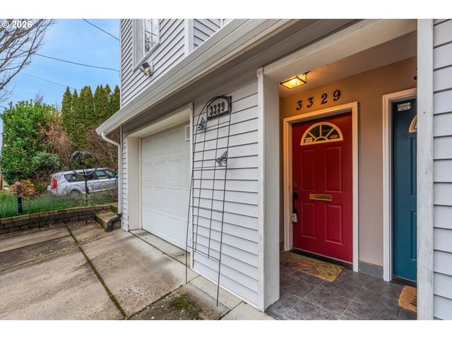 3329 Se WAVERLEIGH Blvd, Portland, OR 97202