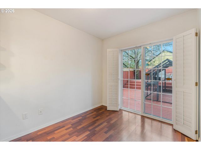 3329 Se WAVERLEIGH Blvd, Portland, OR 97202