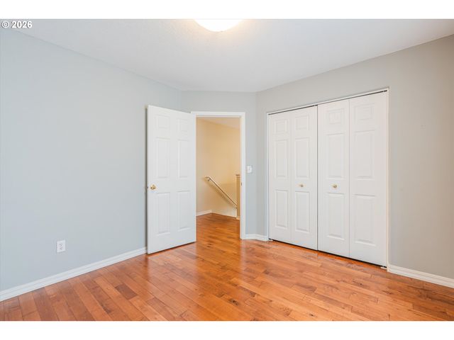 3329 Se WAVERLEIGH Blvd, Portland, OR 97202