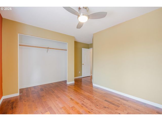 3329 Se WAVERLEIGH Blvd, Portland, OR 97202